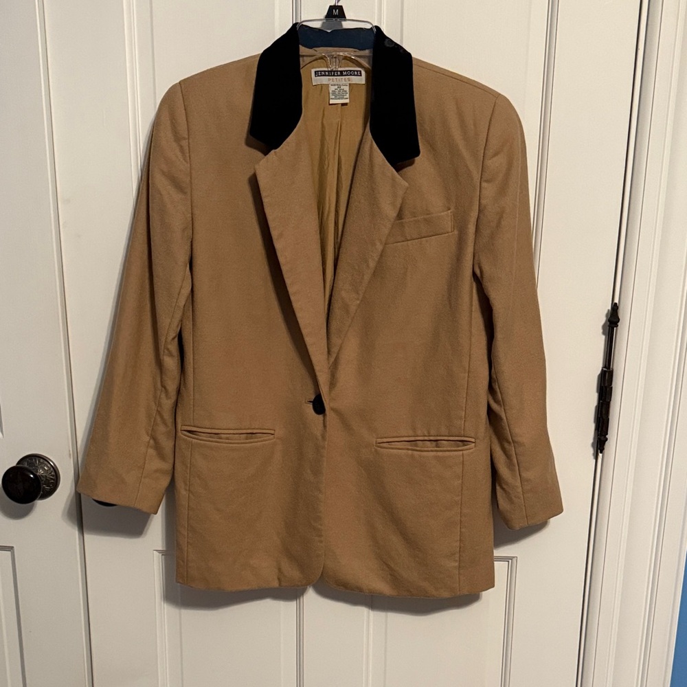 Jennifer Moore Tan and Black Women's Blazer